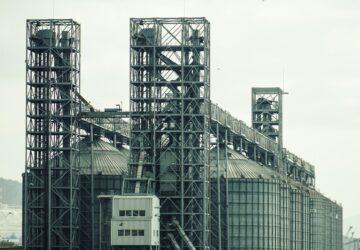 企業逐漸面臨供應鏈減碳、盤查壓力 業者指缺法規要求 環部將擴盤查對象。圖：Unsplash