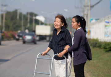 高雄市模範移工選拔 明年1/15前推薦 滿一年可參選 百人以上企業可推薦5名