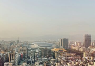 228連假空氣品質不良 敏感脆弱族群外出戴口罩，圖：Unsplash